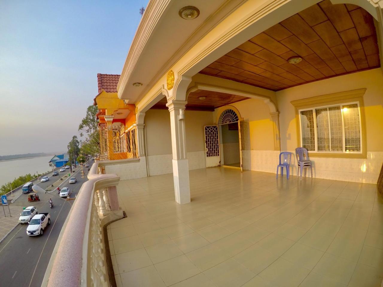 Hengheng II Guest House 크라티에 외부 사진